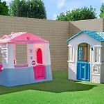 Frozen Fantasy By Oc Adventure Homes Garden Grove